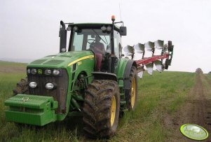 John Deere 8330 + Kverneland