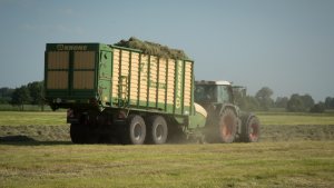 Fendt 714 TMS Vario + Krone ZX450GD