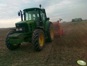 John Deere 6330