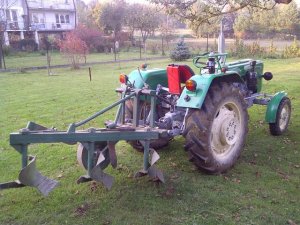 Ursus C-330 + pług 3