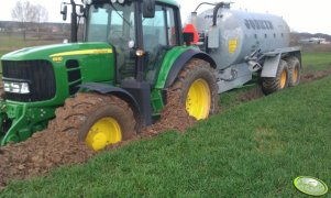 John Deere 6930