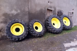 Koła jesienno wiosenne do John Deere 6140r