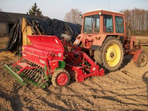 MTZ 82 + Unia Famarol