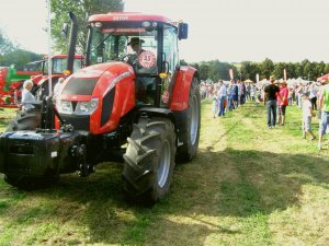 Zetor Forterra 140HSX kontra   ludzie