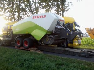 Claas Quadrant 3200RC