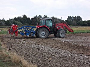 Massey Ferguson 5455+Rolmako i Famarol