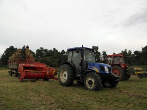 New Holland T4020 + Unia Group Z511 + Autosan D 35