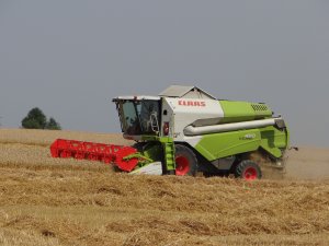 Claas Tucano 450