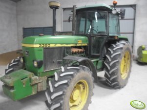 John Deere 3350
