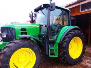 John Deere 6230