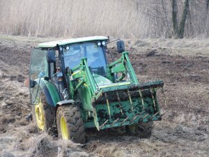 John Deere 5100R