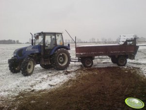 Farmtrac 675 DT + Rozrzutnik