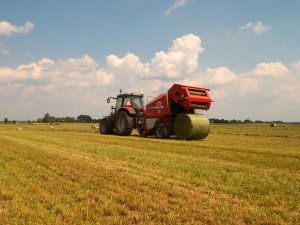 Massey Ferguson 5430 & Lely Welger RP 235