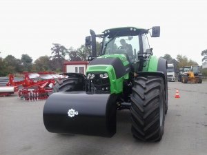 Deutz Fahr 7250 TTV z obciążnikiem 2000kg