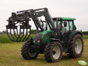Valtra N111e + Q55