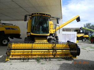 New Holland TC4.90