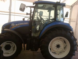 New Holland T4.75