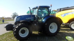 New Holland T7