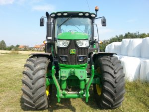 John Deere 6140R