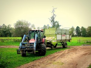 New Holland L85 + Claas K28