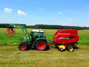 Fendt 310 Vario + New Holland BR 750