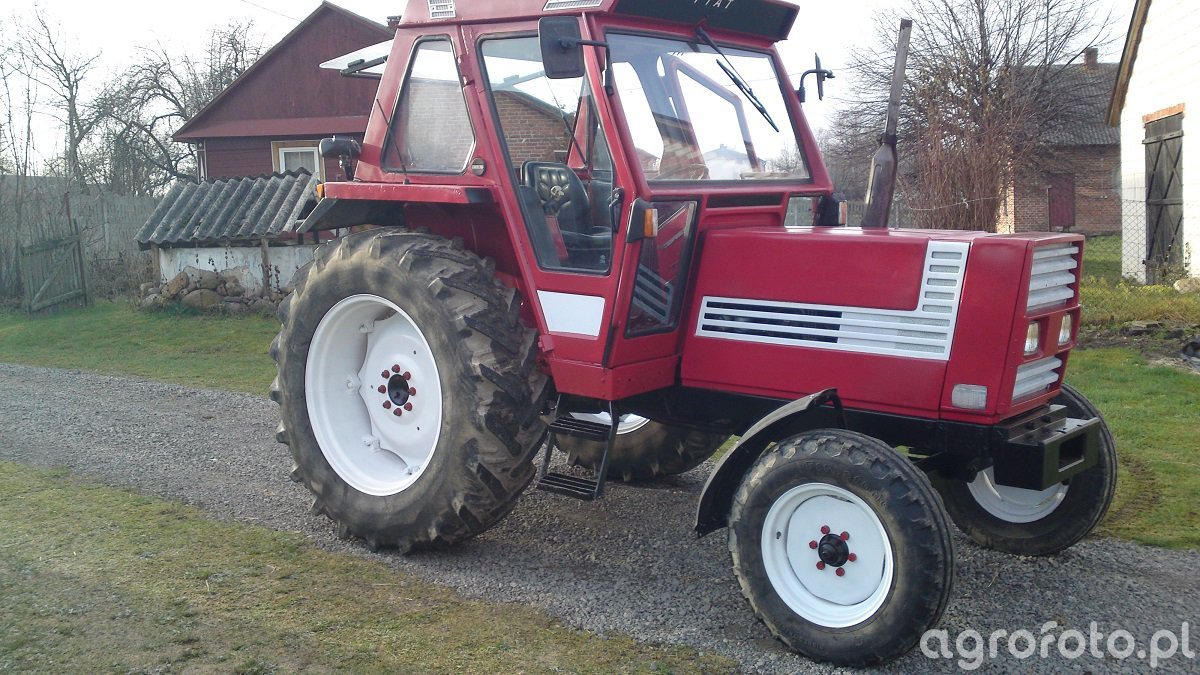 Fotografia Traktor Fiat 680H Id:476787 - Galeria Rolnicza Agrofoto