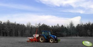 New Holland T5070 + Kuhn Maxima 2