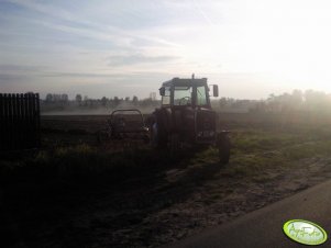 Massey Ferguson 565+ Pająk