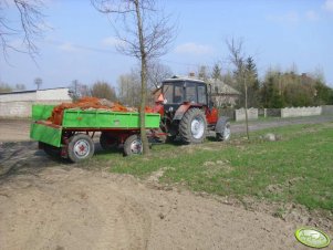 Belarus 820 & przyczepa D-35