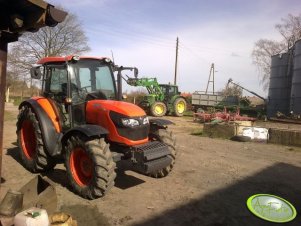 Kubota M9960