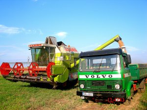 Claas Dominator 98 i Volvo F6