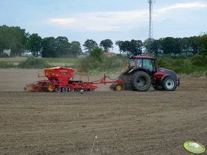 Valtra T131 & Vaderstad Rapid 300C