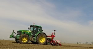 John Deere 6630 + Kverneland Accord