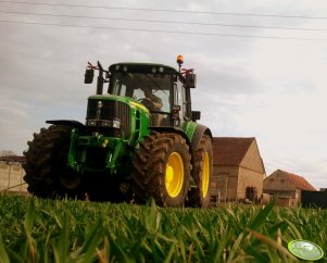 John Deere 6830