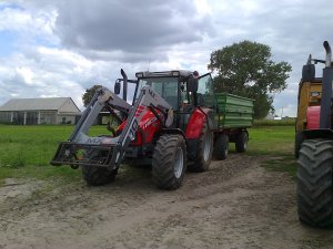 Massey Ferguson 5435& Pronar T672/1