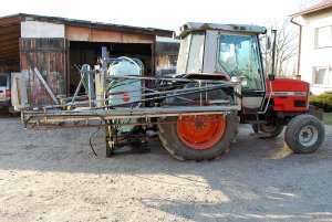 Massey Ferguson 3050 + opryskiwacz SIEGER
