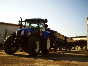 New Holland T6070 Elite