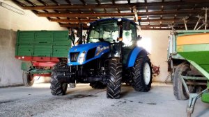 New Holland T4.65