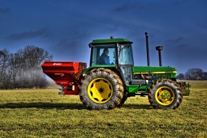 John Deere 2850