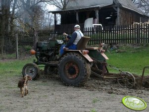 Ciągnik SAM + pług