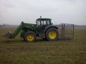 John Deere 6930