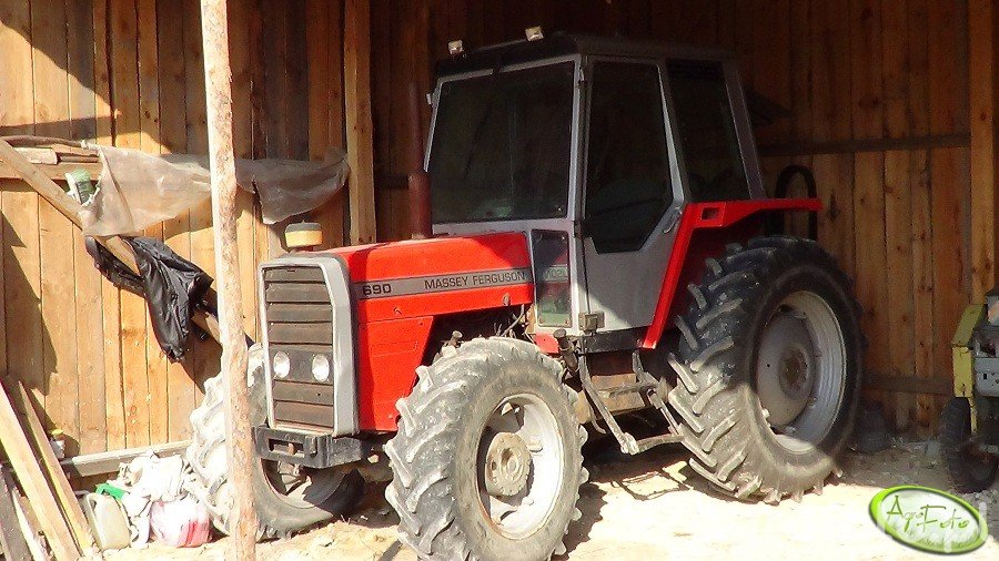 fotografia-traktor-mf-690-428309-galeria-rolnicza-agrofoto