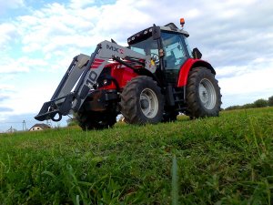 Massey Ferguson 5435