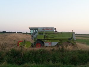 Claas Dominator 78s