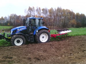 New Holland T5 105 + UG Ibis ls