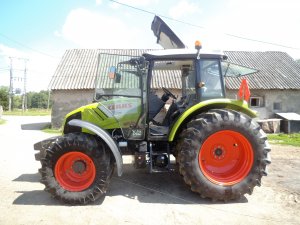 Claas Axos 330 CX