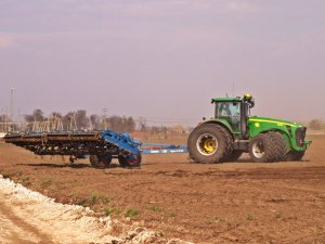 John Deere 8530 + Lemken Gigant 8m