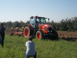 Kubota M135GX & Kuhn