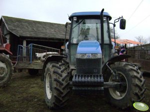 New Holland TD90D