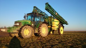 John Deere 5820 i John Deere 840